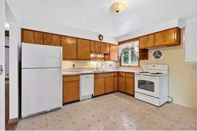 1011 Hawthorn Avenue, Saint Charles, MO 63301 - Photo 20