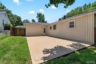 1011 Hawthorn Ave, Saint Charles, MO 63301 - Photo 6
