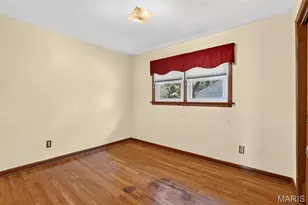 1011 Hawthorn Ave, Saint Charles, MO 63301 - Photo 30