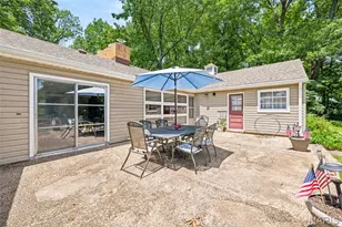 1310 Hollins Dr, Saint Louis, MO 63135 - Photo 42