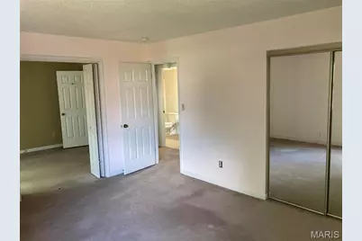 1690 E Swan Circle, Saint Louis, MO 63144 - Photo 10
