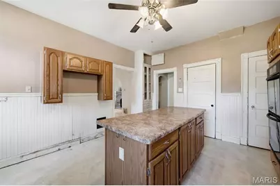 2010 Forest Avenue, Saint Louis, MO 63139 - Photo 16