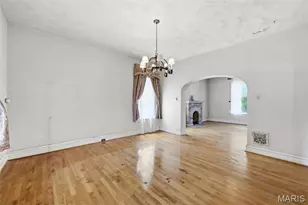 2010 Forest Ave, Saint Louis, MO 63139 - Photo 12