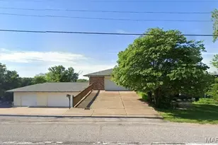 4444 Baumgartner Rd, Saint Louis, MO 63129 - Photo 1