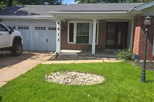 6813 Coachlight Square Ct, Florissant, MO 63033 - Photo 1