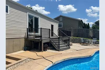 11824 Welcome Drive, Maryland Heights, MO 63043 - Photo 8