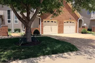 16180 Lea Oak Ct, Chesterfield, MO 63017 - Photo 2