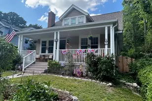 329 Stark Ct, Webster Groves, MO 63119 - Photo 1