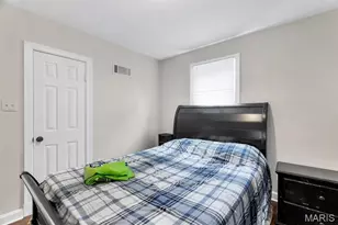 3827 Oakridge Blvd, Saint Louis, MO 63121 - Photo 12