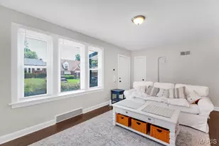 3827 Oakridge Blvd, Saint Louis, MO 63121 - Photo 6