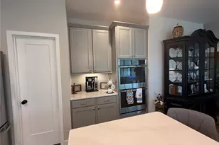 7424 Snowy Owl Ct, Affton, MO 63123 - Photo 6