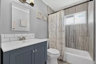 11376 Revere Ln, Saint Louis, MO 63128 - Photo 18