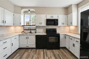8464 Edna St, Saint Louis, MO 63147 - Photo 4