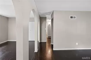 11154 Mammoth Dr, Saint Louis, MO 63136 - Photo 10