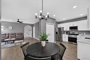 206 Hawksbury Pl, O'Fallon, MO 63368 - Photo 12