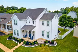 206 Hawksbury Pl, O'Fallon, MO 63368 - Photo 2