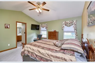 509 Bridgeway Drive, Troy, MO 63379 - Photo 36