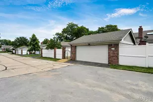 15809 Kersten Ridge Dr, Chesterfield, MO 63017 - Photo 36