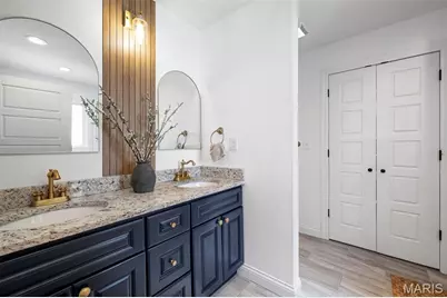 737 Hinder Drive, Saint Louis, MO 63125 - Photo 20