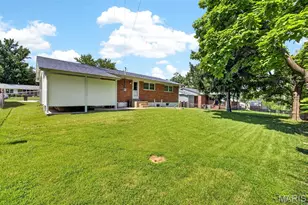 10813 Waycroff Dr, Saint Louis, MO 63114 - Photo 34