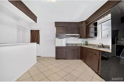 10813 Waycroff Drive, Saint Louis, MO 63114 - Photo 10