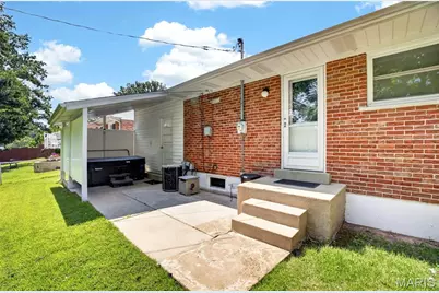 10813 Waycroff Drive, Saint Louis, MO 63114 - Photo 38