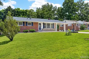10813 Waycroff Dr, Saint Louis, MO 63114 - Photo 32