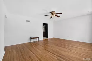 10813 Waycroff Dr, Saint Louis, MO 63114 - Photo 6
