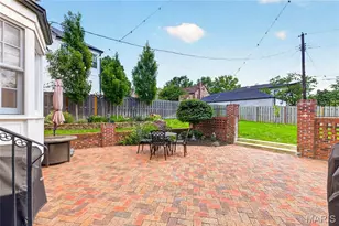8036 Orlando Dr, Saint Louis, MO 63105 - Photo 2