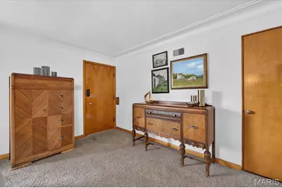 3152 Watson Road, Saint Louis, MO 63139 - Photo 8