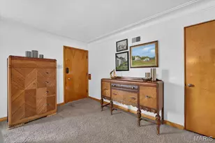3152 Watson Rd, Saint Louis, MO 63139 - Photo 8