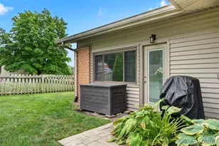 13203 Dartagnan Ct, Saint Louis, MO 63141 - Photo 14