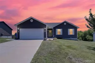 14 Cayden Roger Dr, Winfield, MO 63389 - Photo 1