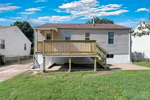 9542 Theodosia Ave, Overland, MO 63114 - Photo 32