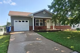 814 Trojan Cir, Troy, MO 63379 - Photo 1