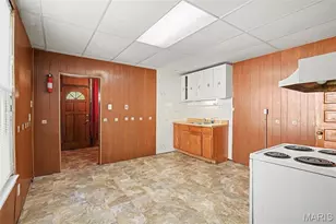 4539 Newport Ave, Saint Louis, MO 63116 - Photo 8