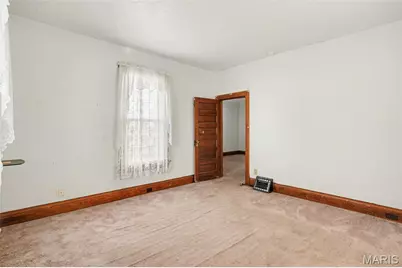 4539 Newport Avenue, Saint Louis, MO 63116 - Photo 4