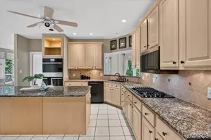 12402 Stratford Ridge Ct, Creve Coeur, MO 63141 - Photo 10