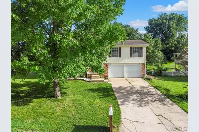 3846 Jeff Drive, Saint Charles, MO 63304 - Photo 2
