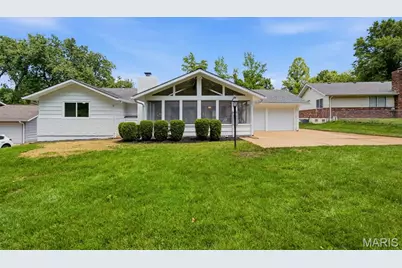 490 Maymont Drive, Ballwin, MO 63011 - Photo 40