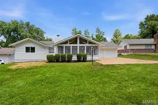 490 Maymont Dr, Ballwin, MO 63011 - Photo 40