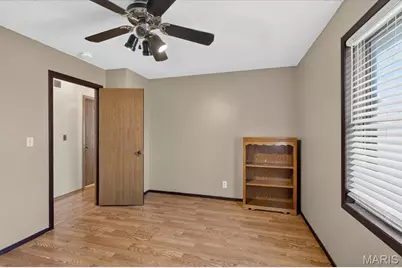 12127 Josephine Marie Drive, Maryland Heights, MO 63043 - Photo 22