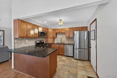 12127 Josephine Marie Drive, Maryland Heights, MO 63043 - Photo 14