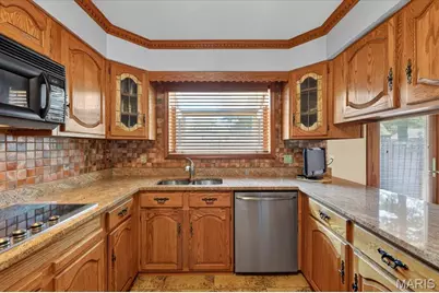 468 Falaise Drive, Creve Coeur, MO 63141 - Photo 20
