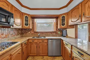 468 Falaise Dr, Creve Coeur, MO 63141 - Photo 20