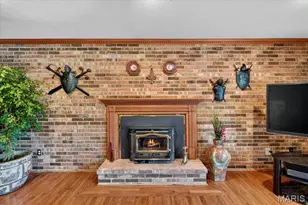 468 Falaise Dr, Creve Coeur, MO 63141 - Photo 14