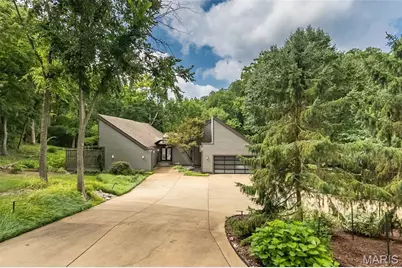 12420 Robyn Road, Sunset Hills, MO 63127 - Photo 2