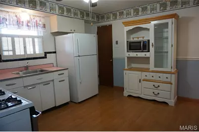 125 W Felton Avenue, Saint Louis, MO 63125 - Photo 10