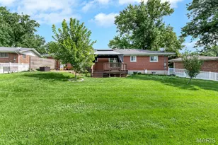 11134 Saucier Dr, Creve Coeur, MO 63141 - Photo 30