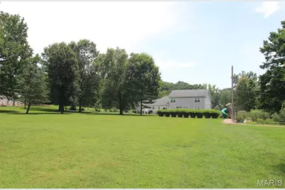 12954 Baalbek Drive, Sunset Hills, MO 63127 - Photo 8